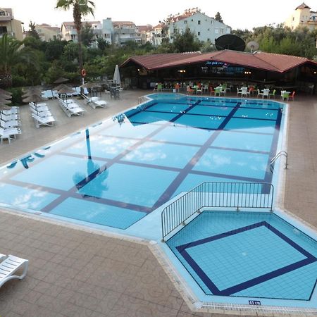 Club Turquoise Hotel 马尔马里斯 外观 照片